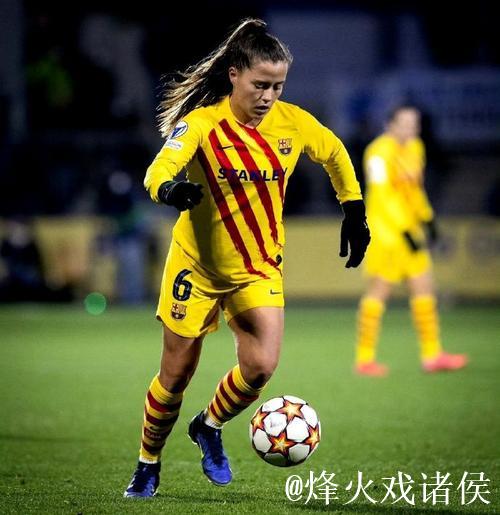 官方:巴萨女足与24岁前锋克劳迪娅-皮纳续约至2029年 官方:巴萨女足与24岁前锋克劳迪娅-皮纳续约至2029年