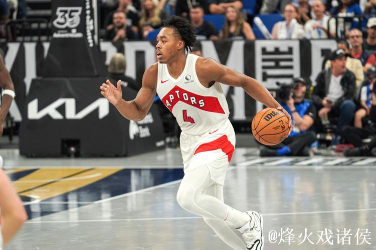 巴恩斯关键时刻抢前场板打成2+1,猛龙还剩35秒领先热火8分 巴恩斯关键时刻抢前场板打成2+1,猛龙还剩35秒领先热火8分